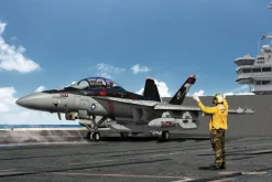 Academy 1/72 Boeing E/A-18G VAQ-141 Shadowhawks