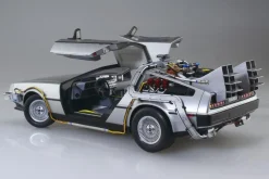 Aoshima 1/24 Back to the Future Part 1 DeLorean Time Machine