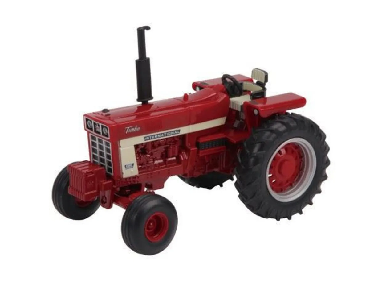 Britains 1/32 Case International Harvester Farmall 1066 Diecast Model