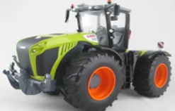 Britains 1/32 Claas Xerion 5000 Tractor