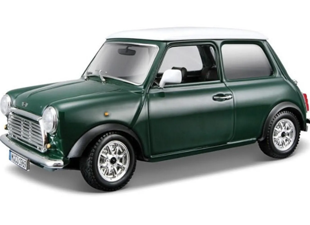 Burago 1/24 Mini Cooper Diecast Model