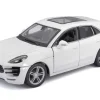 Burago 1/24 Porsche Macan White Diecast Model