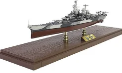 Forces Of Valor 1/700 Iowa Class Battleship, USS Missouri BB-63 (Full Hull Series)