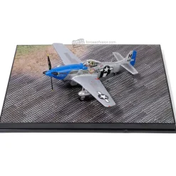 Forces Of Valor 1/72 P-51D Mustang Diecast Model