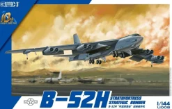 Great Wall Hobby 1/144 Boeing B-52H Stratofortress
