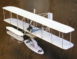 Guillow 1/20 Wright Flyer (1903) Balsa Model Kit