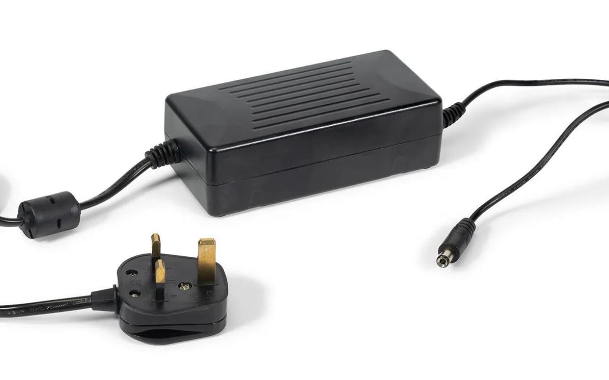 Hornby 5V~4 Amp Transformer (UK) + 15V Power Supply Adapter Bundle