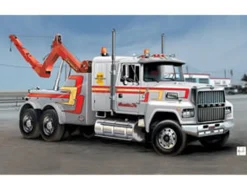 Italeri 1/24 US Wrecker Truck