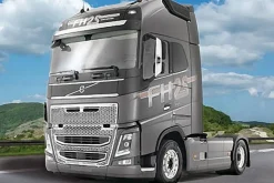 Italeri 1/24 Volvo FH-16 Globetrotter XL 2014