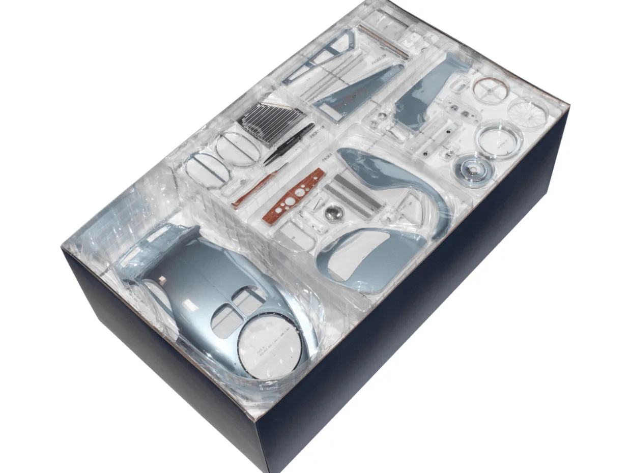 IXO 1/8 Bugatti SC57 Atlantic Diecast Model Kit