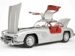 IXO 1/8 Mercedes-Benz 300 SL (Silver) Diecast Model Kit