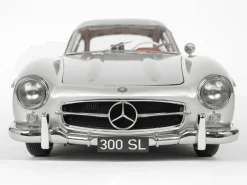 IXO 1/8 Mercedes-Benz 300 SL (Silver) Diecast Model Kit