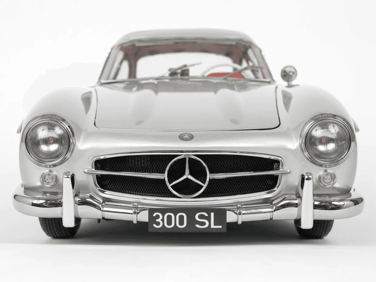 IXO 1/8 Mercedes-Benz 300 SL (Silver) Diecast Model Kit