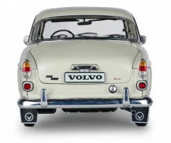 IXO 1/8 Volvo S122 Amazon