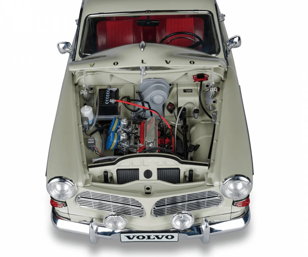 IXO 1/8 Volvo S122 Amazon