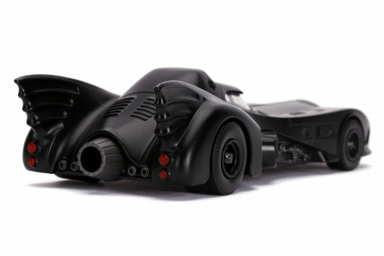 Jada 1/32 1989 Batmobile Diecast Model