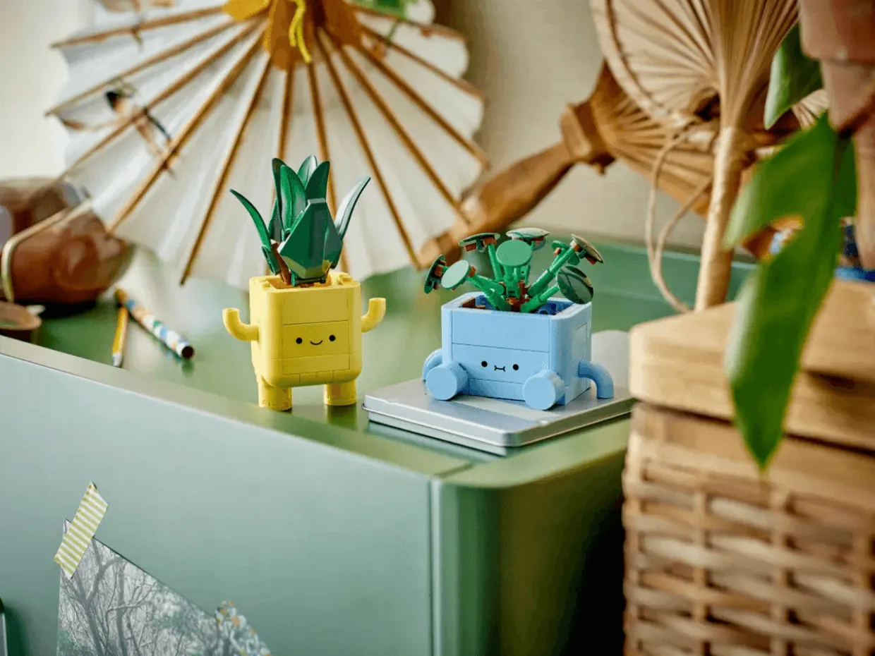 Lego Botanicals Happy Plants