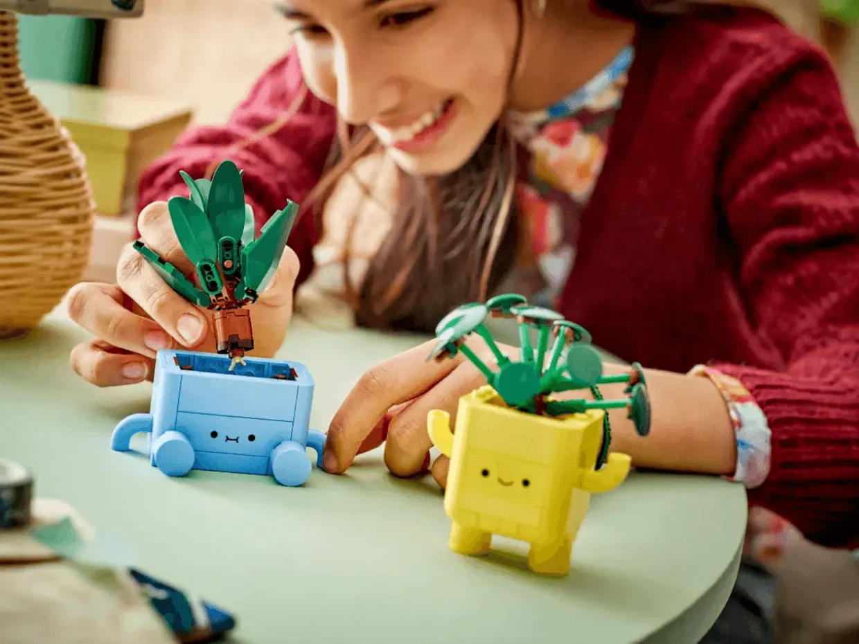 Lego Botanicals Happy Plants