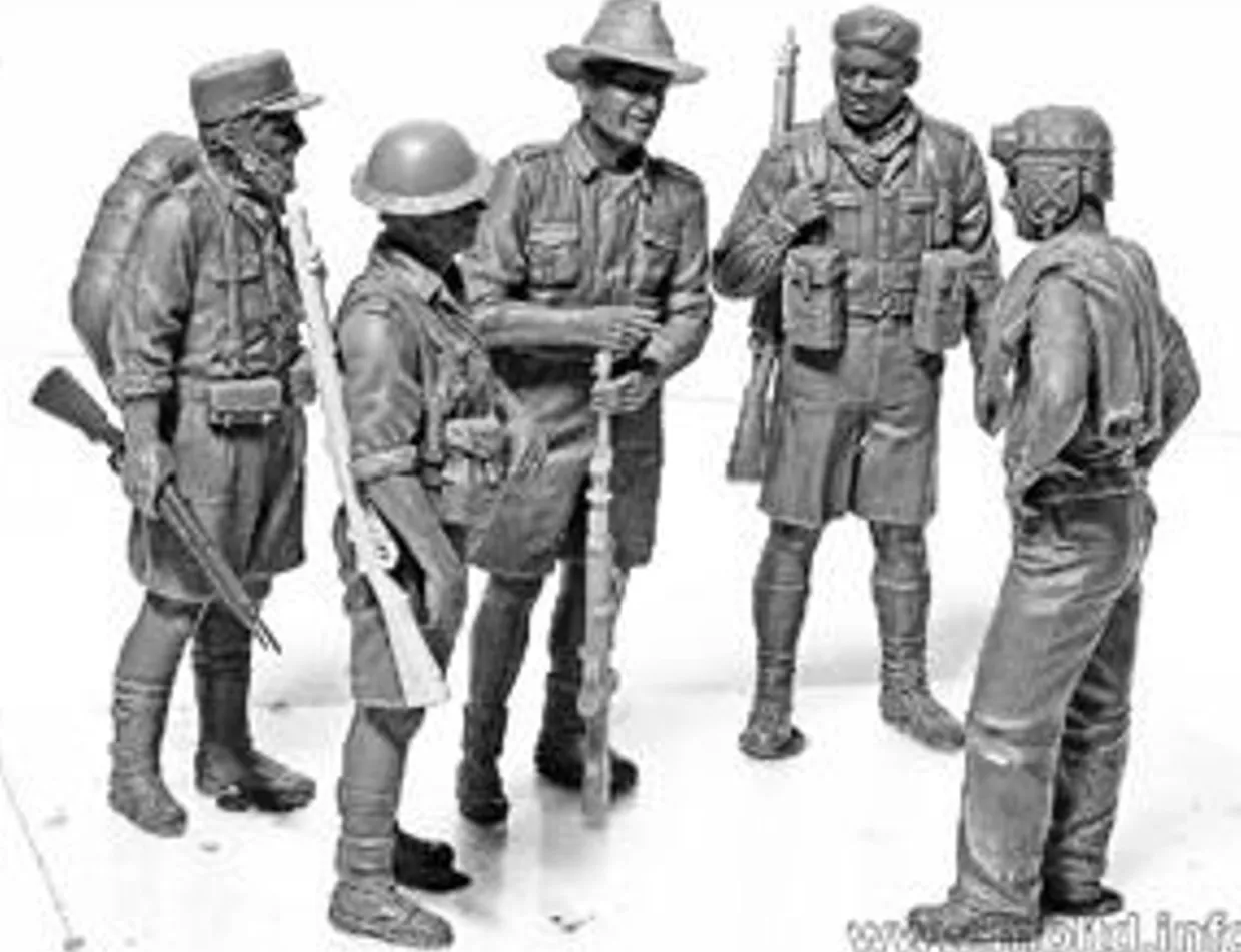 Master Box 1/35 Battles in North Africa Kit 3 Model Figures