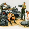 Master Box 1/35 German Motorcycle Repair Crew