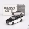 Mini GT 1/64 BMW i7 xDrive60 Alpine White / Black Sapphire