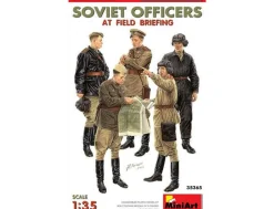 MiniArt 1/35 Soviet Officers at Field Briefing Special Edition