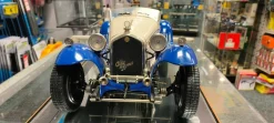 Pocher 1/8 1932 Alfa Romeo Spider Touring Gran Sport Ready Assembled