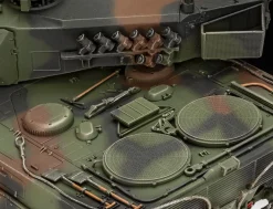 Revell 1/35 70 Years of Bundeswehr - Leopard 2 A6A2 Gift Set