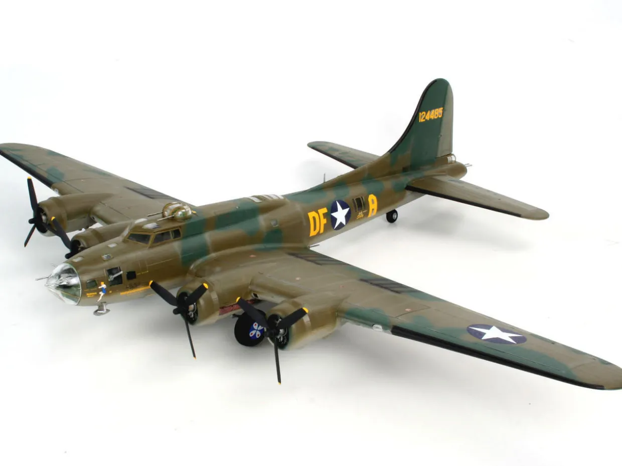 Revell 1/48 Boeing B-17F Memphis Belle