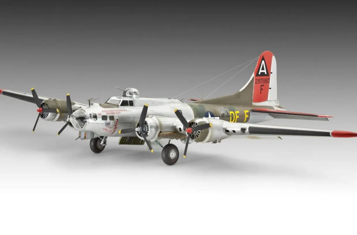 Revell 1/72 Boeing B-17G Flying Fortress
