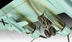 Revell 1/72 Focke-Wulf Fw 200C-5/C-8 Condor