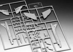 Revell 1/144 Hawker Hunter FGR.9 Starter Set