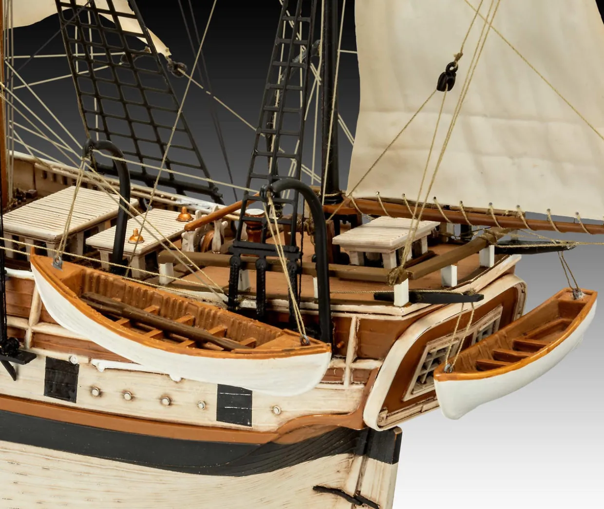 Revell 1/96 HMS Beagle