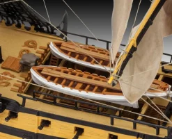 Revell 1/225 HMS Victory