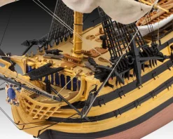 Revell 1/225 HMS Victory