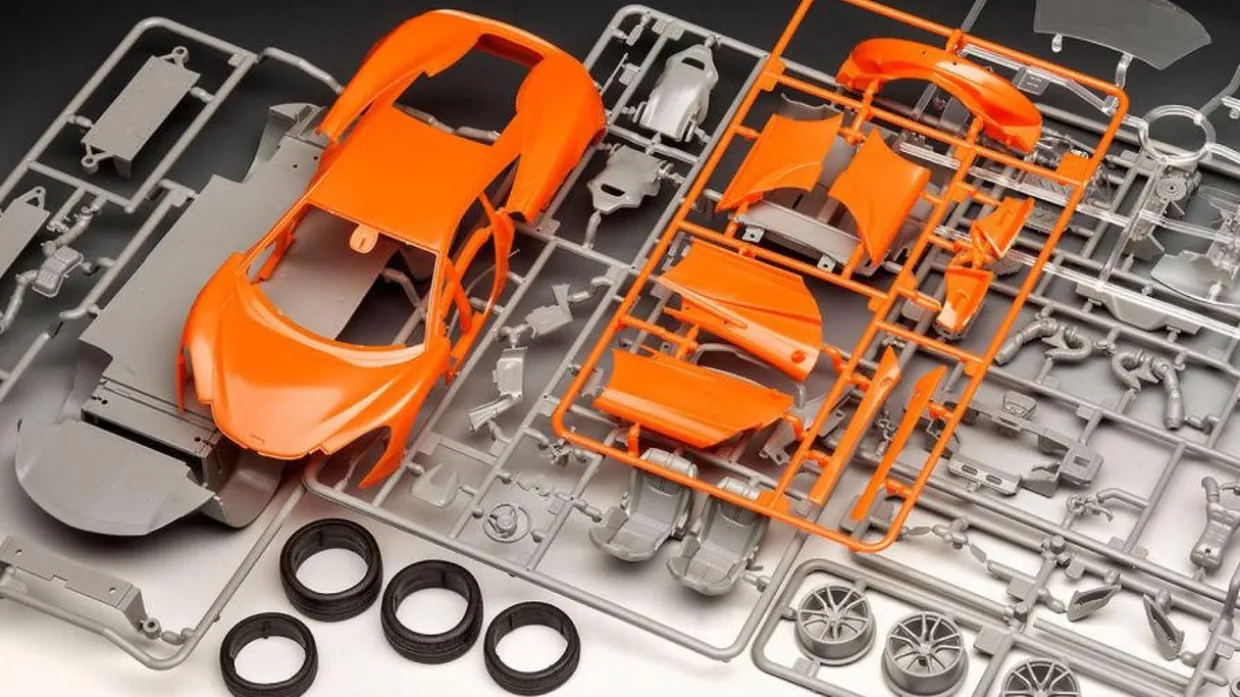 Revell 1/24 McLaren 570s