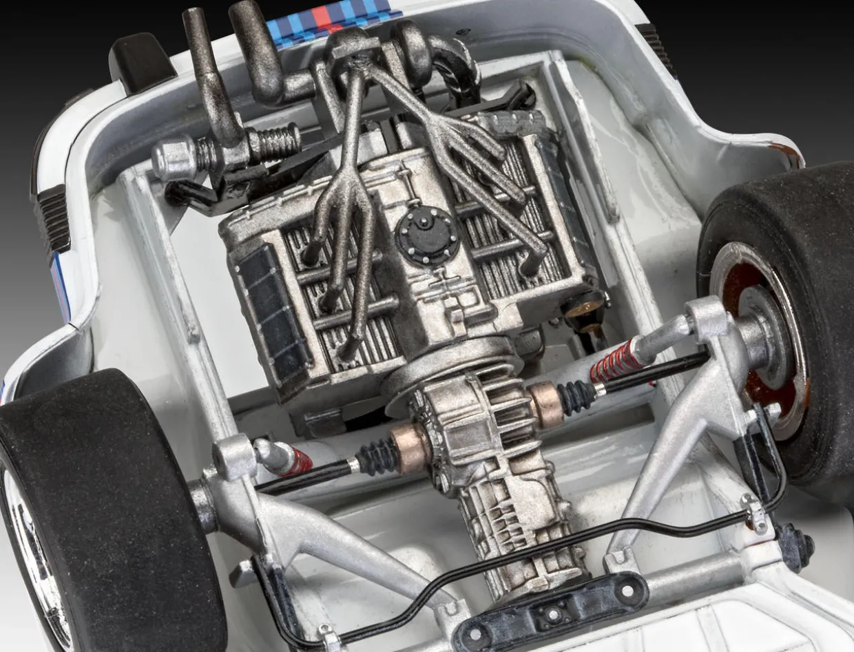 Revell 1/24 Porsche 934 RSR Martini