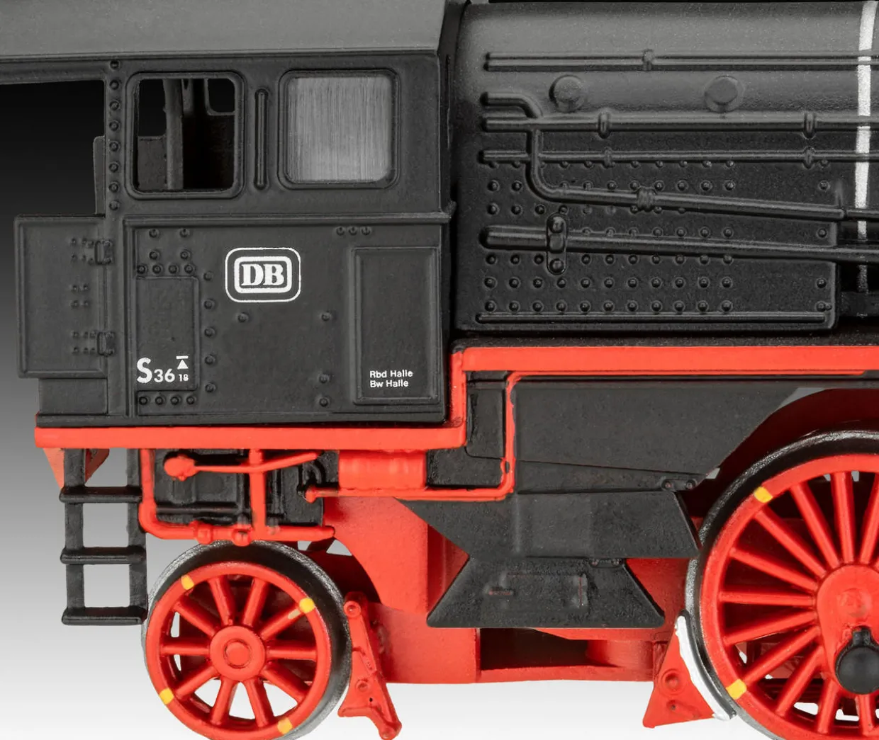 Revell 1/87 S3/6 BR18(5) German Express Locomotive with Tender 2'2'T