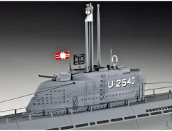 Revell 1/144 U-Boat Type XXI with Interior Detail