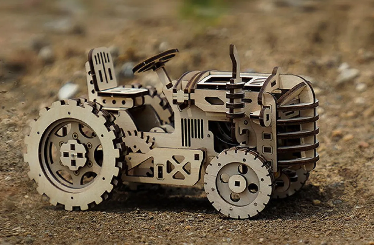 Rokr Tractor 3D Wooden Kit