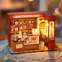 Rolife Honey Dessert Talk Wooden Diorama Kit