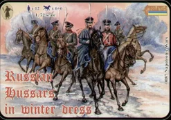 Strelets 1/72 Napoleonic Russian Hussars in Winter Dress