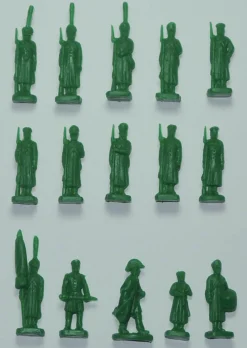 Strelets 1/72 Napoleonic Russian Infantry in Overcoats Standing Order Arms