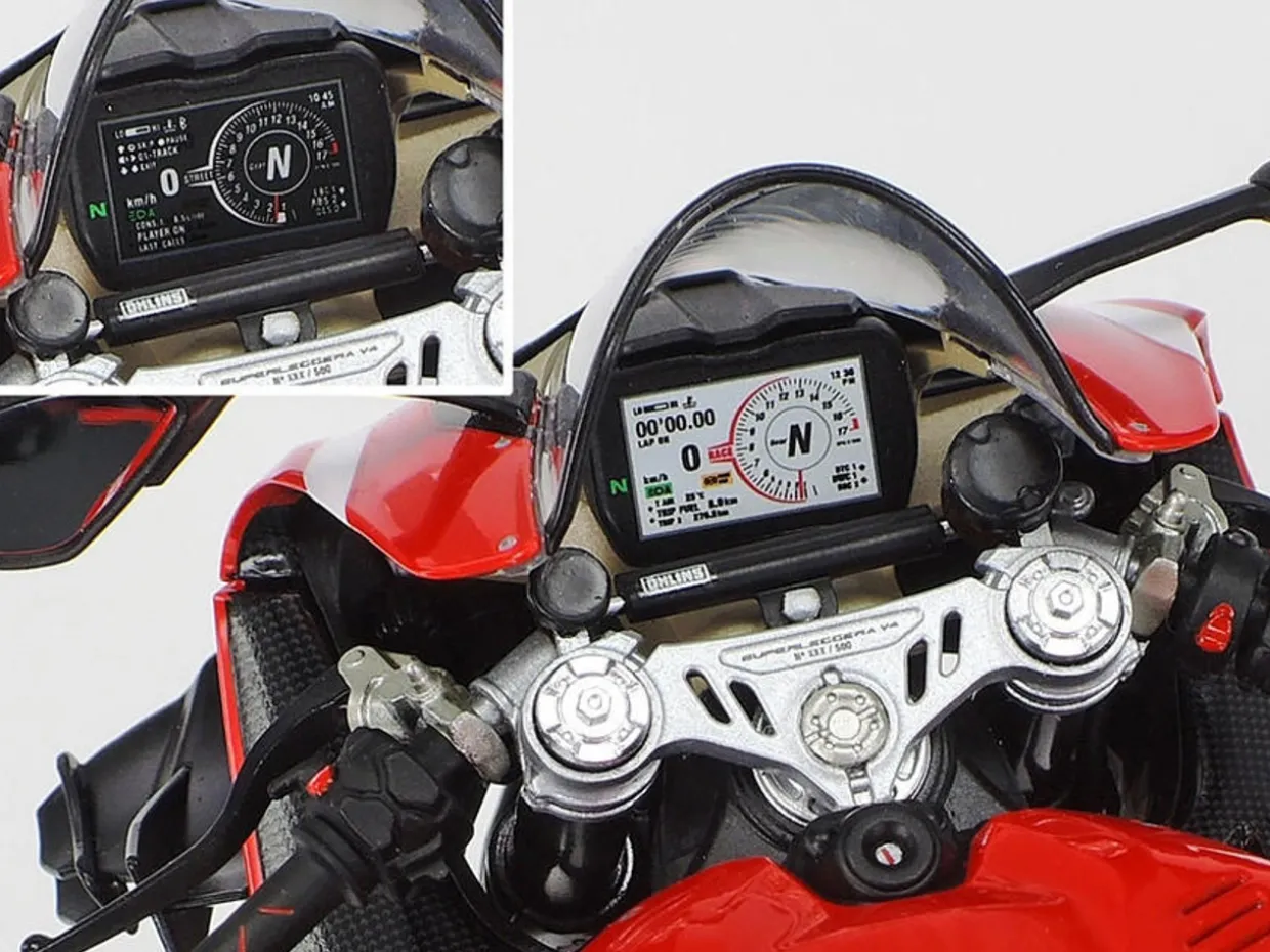 Tamiya 1/12 Ducati Superleggera V4 Model Kit