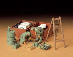 Tamiya 1/35 German Tank Engine Maintenance Crew