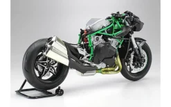 Tamiya 1/12 Kawasaki Ninja HR2 Carbon Model Kit