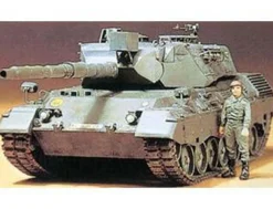 Tamiya 1/35 Leopard A4 MBT