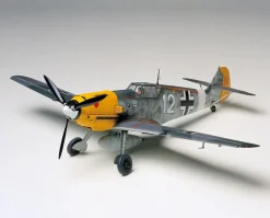 Tamiya 1/48 Messerschmitt Bf 109E-4/7 Tropical Model