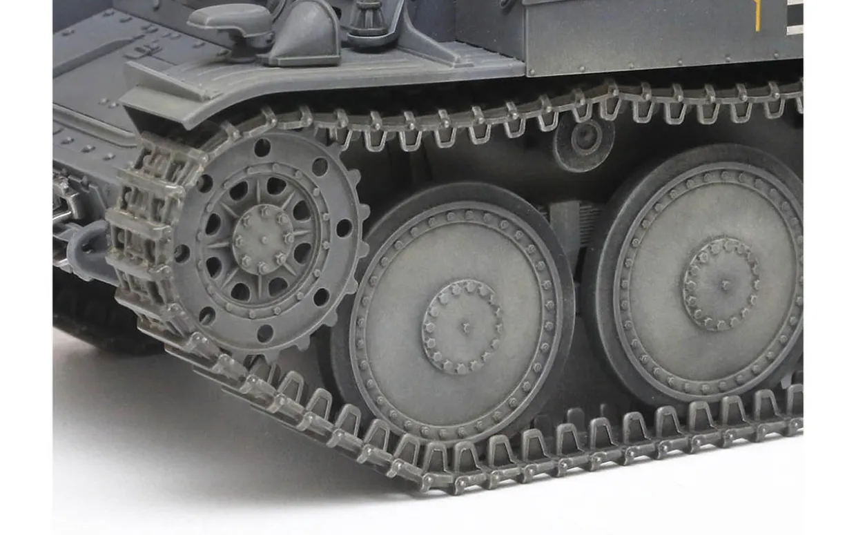 Tamiya 1/35 Pz.Kpfw.38(t) Ausf.E/F