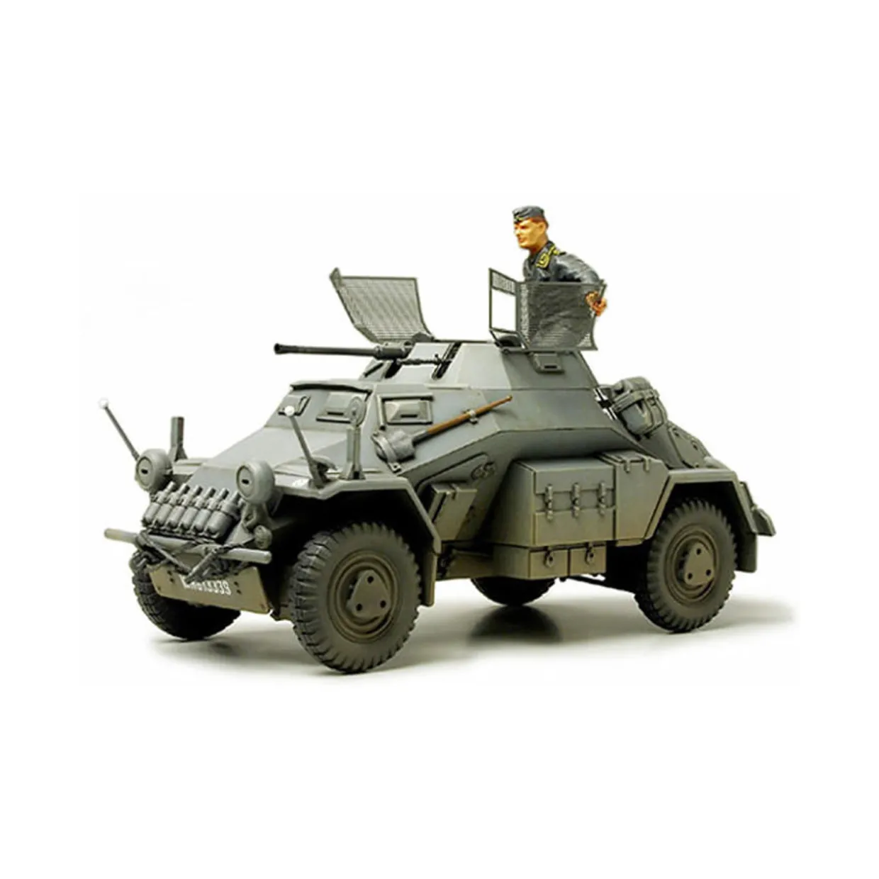 Tamiya 1/35 Sd.Kfz.222 Leichter Panzerspahwagen